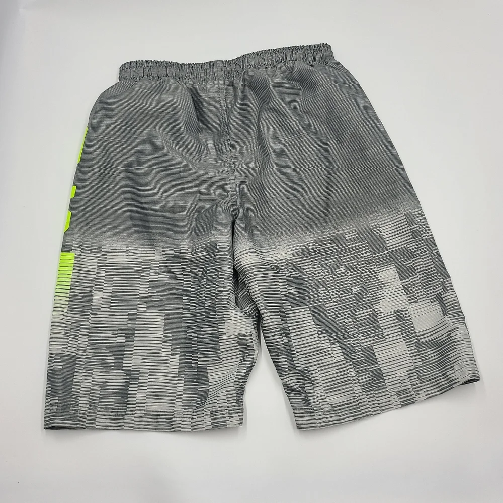 Under Armour boys' swim trunks size M